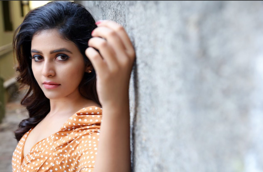 evs_channel's tweet photo. @yoursanjali recent click #EVSChannel #tamilcinema #anjali https://t.co/hmaklVCqxW