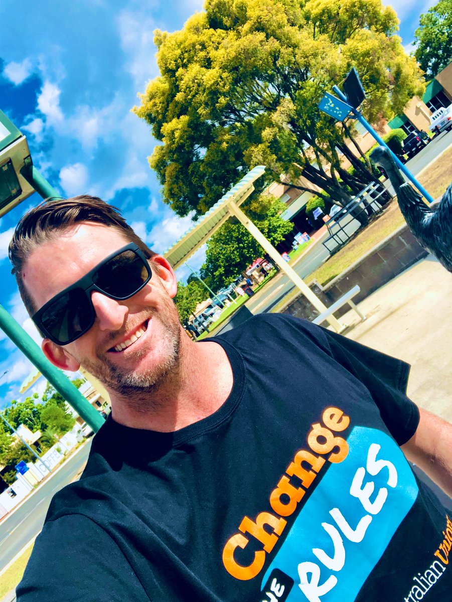 jaredhinds9's tweet photo. What a glorious day to change the government! #australiavotes2019 #flynnvotes #changetherules #QTUproud @zac_beers https://t.co/FHbJRyS2ln