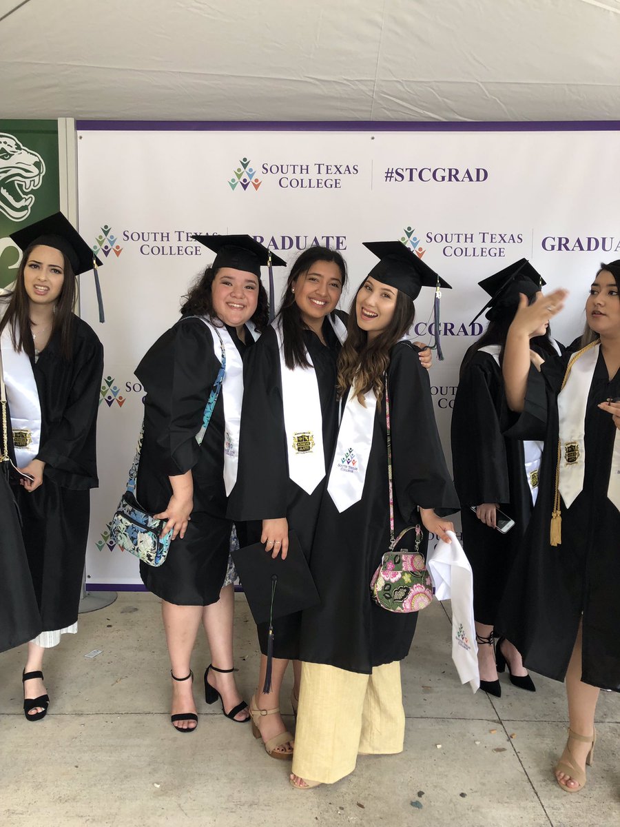 AliciaForina's tweet image. normally we try not to brag in this haus but uhm i turned 18 on tuesday and now it’s friday and i can officially say i’ve earned an associates degree.. who let me graduate college before high school lol #blessed #lightflex