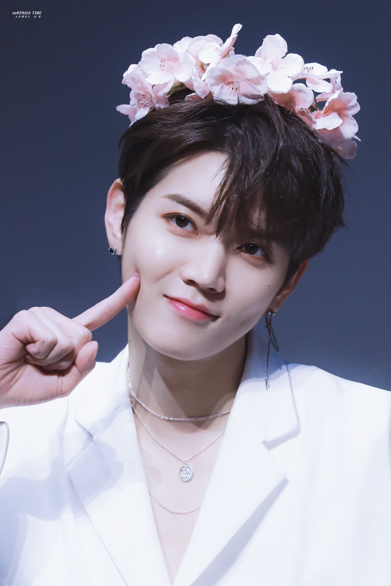 Splendid_951103's tweet photo. 190516 상암 에스플렉스센터 팬싸인회 HQ

볼 콕 ❣️ 밍갸예쁜짓 > < 
 
#렌 #최민기 #REN #뉴이스트 #NUEST #민기 #밍카엘 #말랑젤리 
#밀린_사진이_많아요_흑흑_덕생이_현생이고_싶다 https://t.co/5n8Wvi3azG