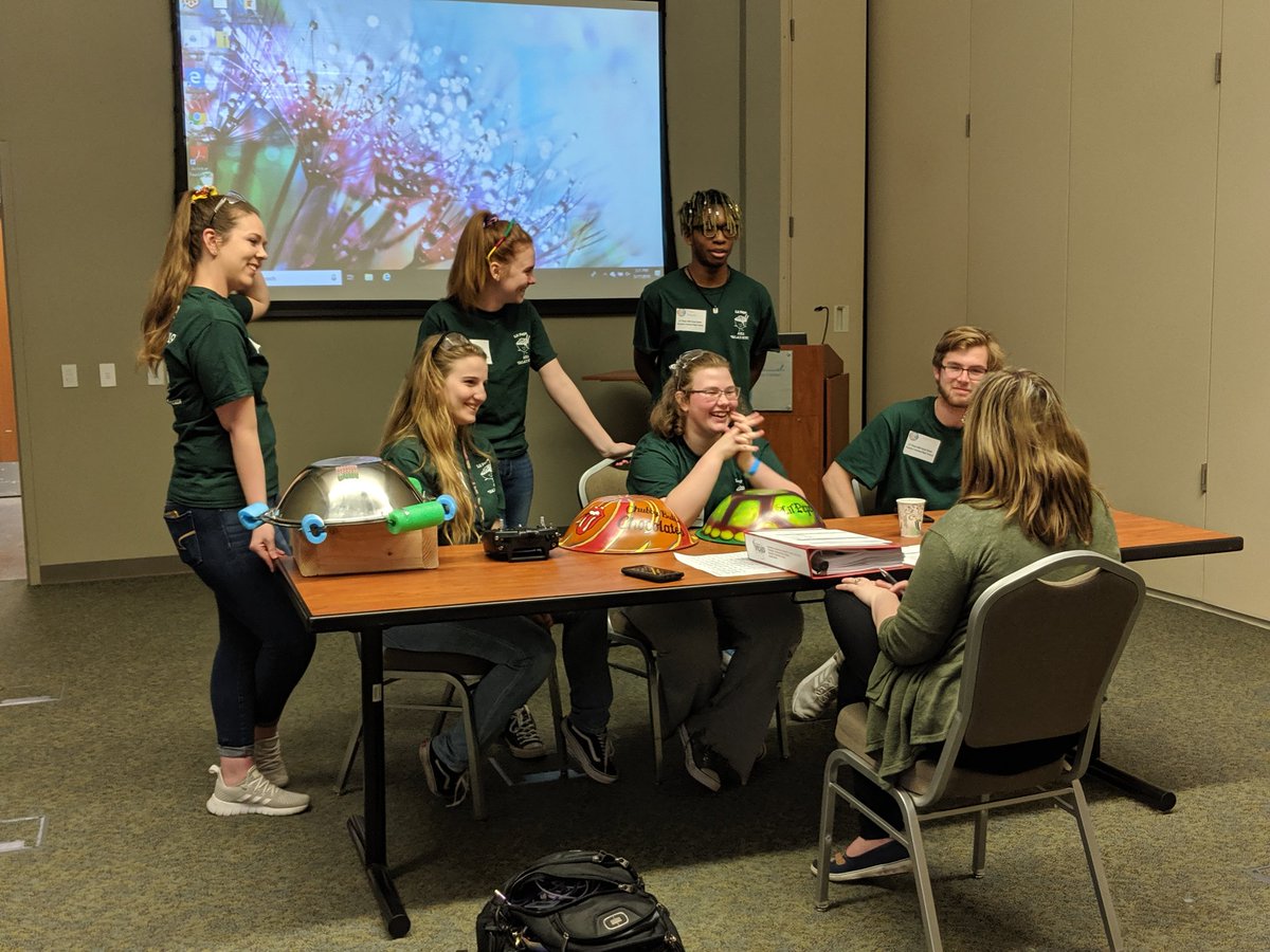 MrsGomesBLHS's tweet photo. Go to http://hca.oi/e/q3u574r to follow our progress at Nationals and to vote for us as the coolest robot! #LilPepe #BasehorLinwoodHighSchool #BOTcats #GoNRL2019 https://t.co/MbR7kCleIF