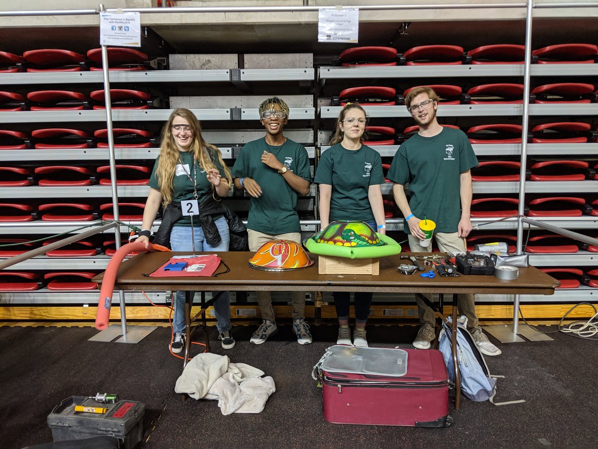 MrsGomesBLHS's tweet photo. Go to http://hca.oi/e/q3u574r to follow our progress at Nationals and to vote for us as the coolest robot! #LilPepe #BasehorLinwoodHighSchool #BOTcats #GoNRL2019 https://t.co/MbR7kCleIF