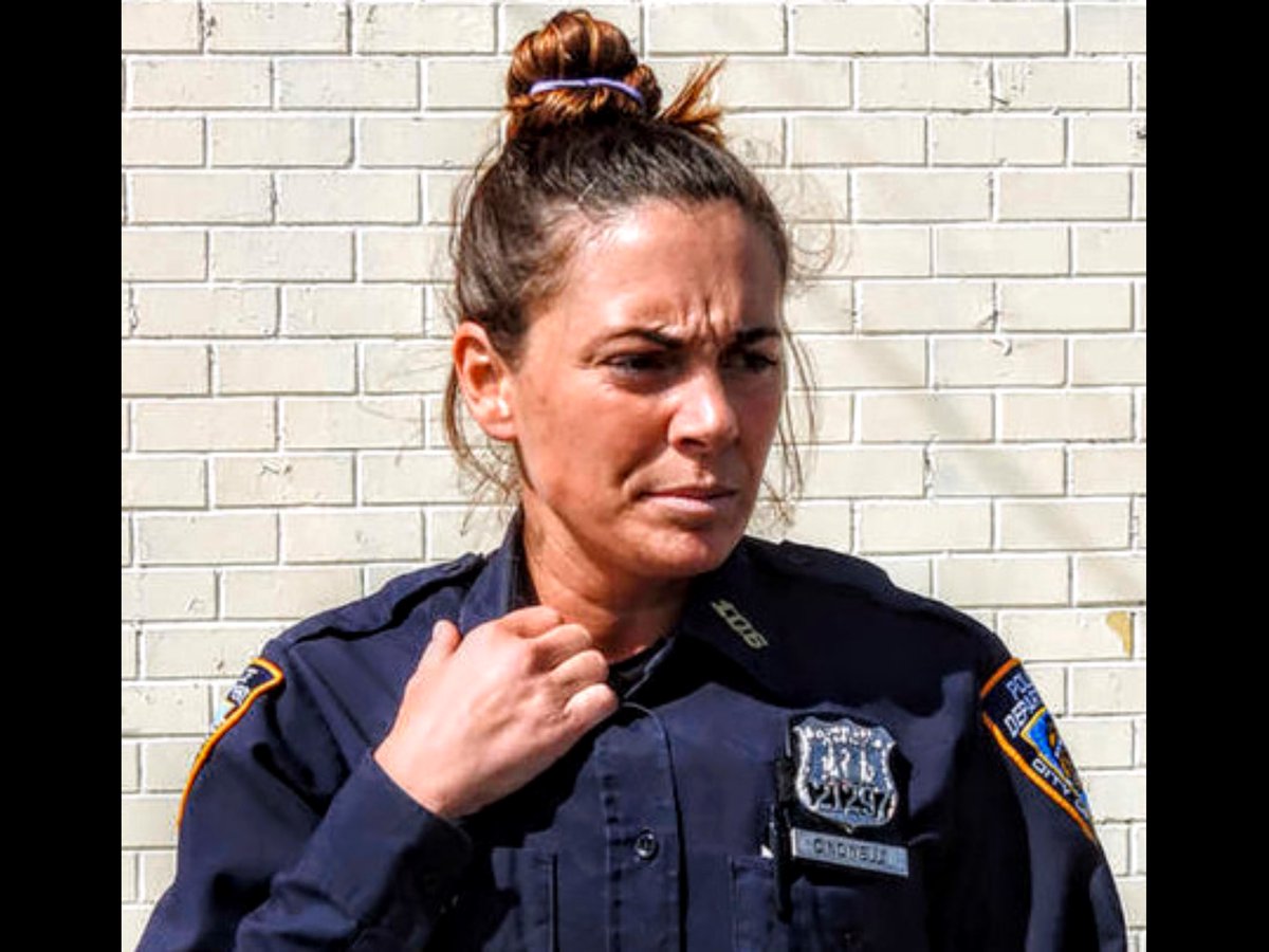JohnMaring2's tweet photo. @VCastroTV You Ether Die A ๐ฆธ๐ปโโ๏ธ Or You Live Long Enough To See Yourself Become The ๐ฆน๐ปโโ๏ธ! #HeroToZero #TrueColors #ShadesOfBlue #VCastroTV https://t.co/oGPSeD3r6L