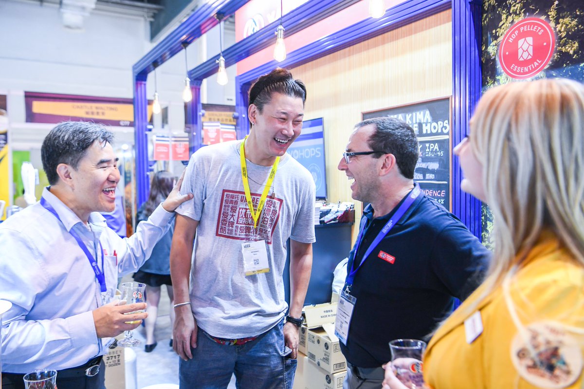 YakimaChief's tweet photo. We had an amazing time in Shanghai this week, meeting brewers from around the world. #CBCE
•
•
•
•
#hopshot #hopburst #greatbeergrowshere #hops #beer #craftbeer #brewing #homebrewing #ychhops #ych #yakimachief #yakimachiefhops #craftbeerchina #corporatesocialresponsibility https://t.co/jZPWPoPxL7