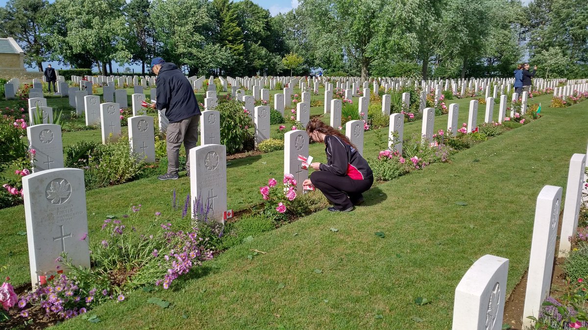 neilorford1's tweet photo. Counting down 30 days to #Juno75 - in 2017, @DHP2017 students from @dufferincounty were tasked by @junobeachcentre to lay flags from schools all across Canada at the graves of Canadians at #BenySurMer @CWGC cemetery in Normandy on June 6th - what an indelible memory! - for JBC-20 https://t.co/awwJCZJM7K