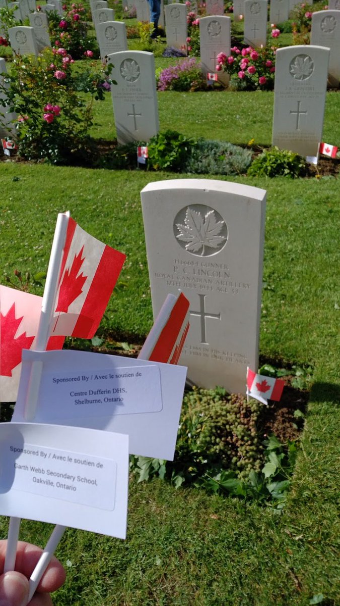 neilorford1's tweet photo. Counting down 30 days to #Juno75 - in 2017, @DHP2017 students from @dufferincounty were tasked by @junobeachcentre to lay flags from schools all across Canada at the graves of Canadians at #BenySurMer @CWGC cemetery in Normandy on June 6th - what an indelible memory! - for JBC-20 https://t.co/awwJCZJM7K