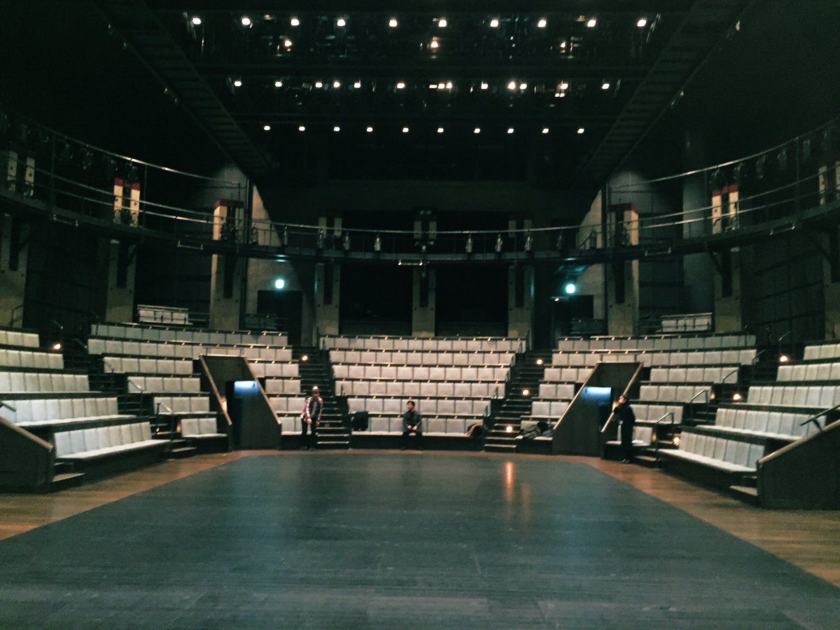 gekidanminami37's tweet image. ギリシャ悲劇の最高峰
ソポクレス作オイディプス王を全編にわたり改変
恣演『オイディプス』
既に二週間を切りました

5/30、一日限り、一回性を求めて

【開演】
 19:30
【場所】
彩の国さいたま芸術劇場小ホール
【料金】
1席1999円
【時間】
約90分

ご予約はこちらから
quartet-online.net/ticket/minamit…