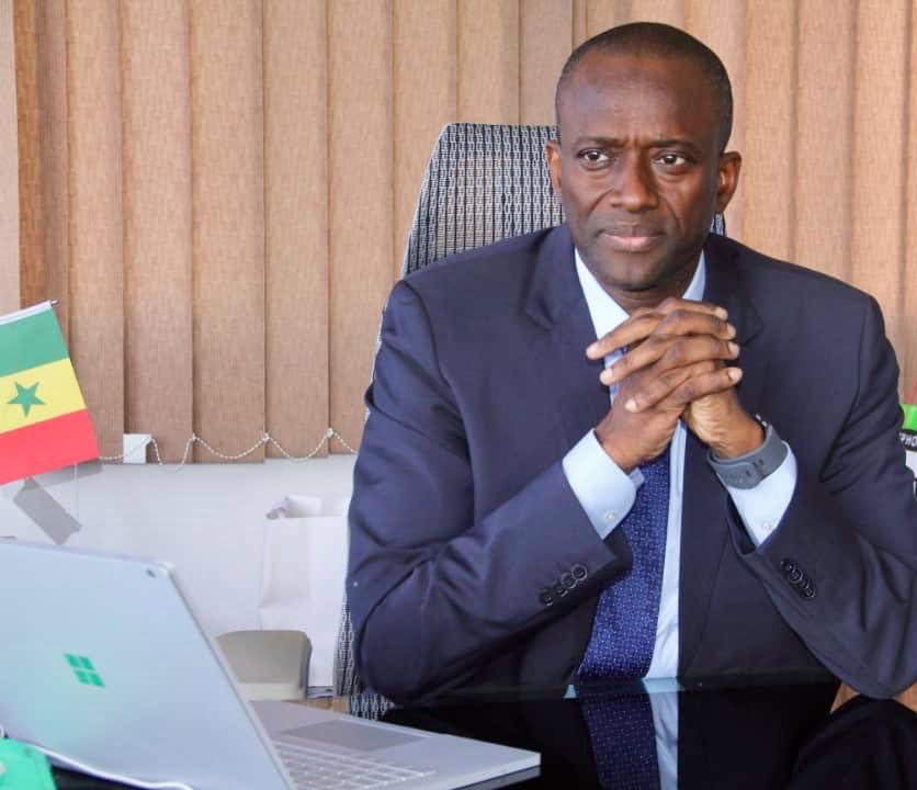 IsmailaCeo's tweet photo. Le #PortDeDakar améliore sa situation financière:
➡️ Solde de trésorerie de +7,4 milliards FCFA en 2018 contre -7,9 milliards lors de ma prise de fonction en septembre 2017. Amélioration de +15 milliards
➡️ Encours de la dette réduit de 13 milliards
#PSE #Performance #RTSlive https://t.co/OmmM2XKnvu