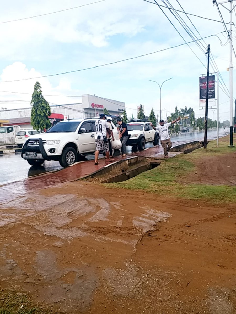 JCImerauke's tweet photo. Aksos menjelang leberan sekaligus menjelang ulang tahun JCI Merauke yang ke 2😇😇😇😇 https://t.co/c0JgO8R2A0