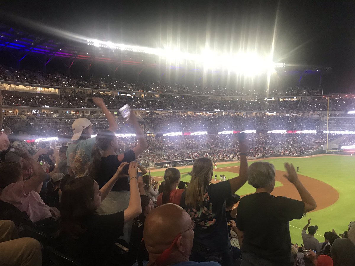 cullyhonortrip's tweet photo. Finale...Atlanta Braves take home the win over the Brewers. #cmshonortrip19 #fireworks https://t.co/wvA1KCz8b3