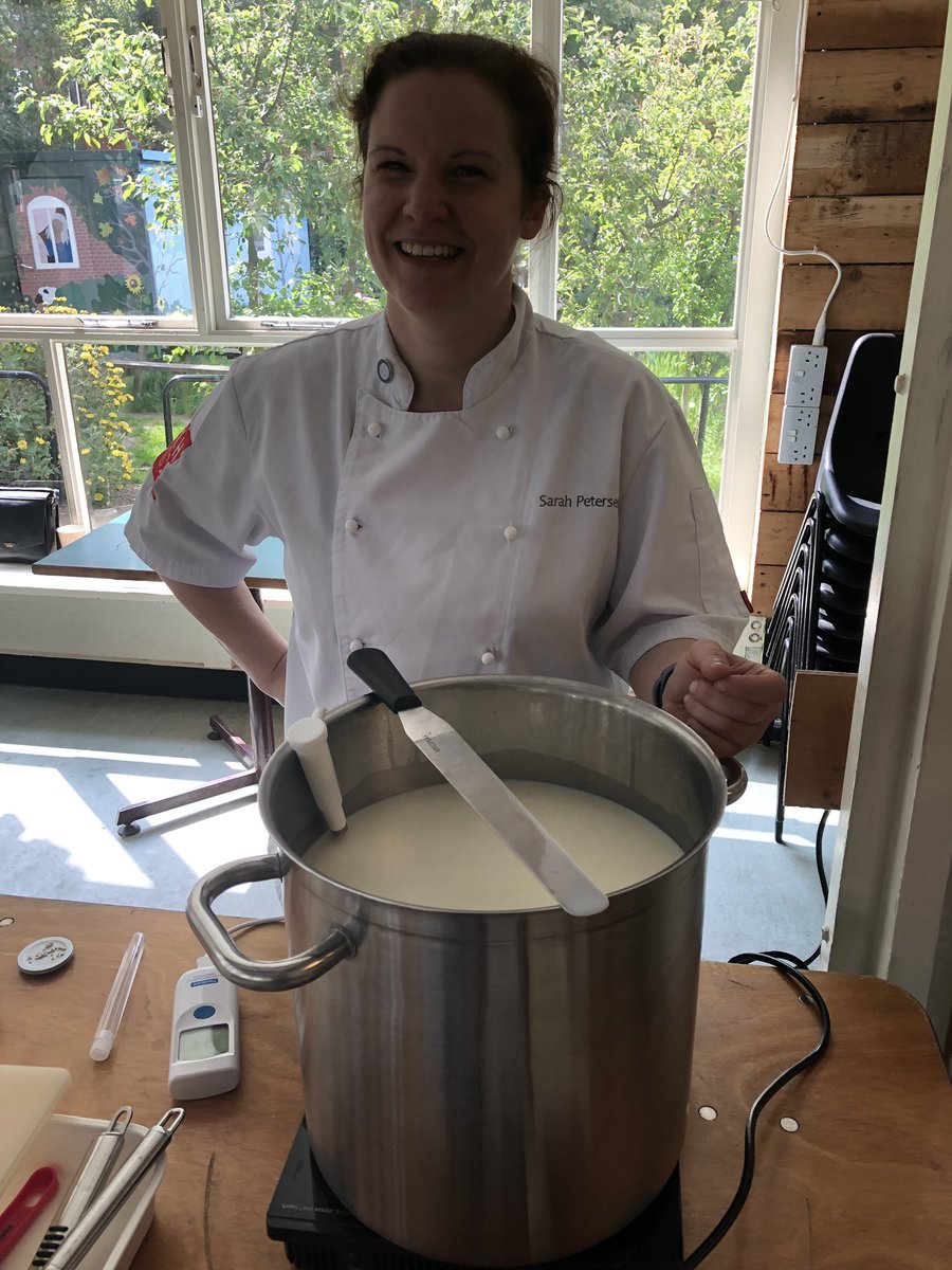 julesymacca's tweet photo. Our in-house exec chef team have some fantastic skillsets and are really keen to pass over their wealth of knowledge... @chandco @surreydocksfarm @steveoram20011 @JimWealands @dmsmcgregor @sarahpetersen15 #chefsacademy #foraging #allthingspork #handmadebangers #sarahlovescheese https://t.co/WMpszulDS2