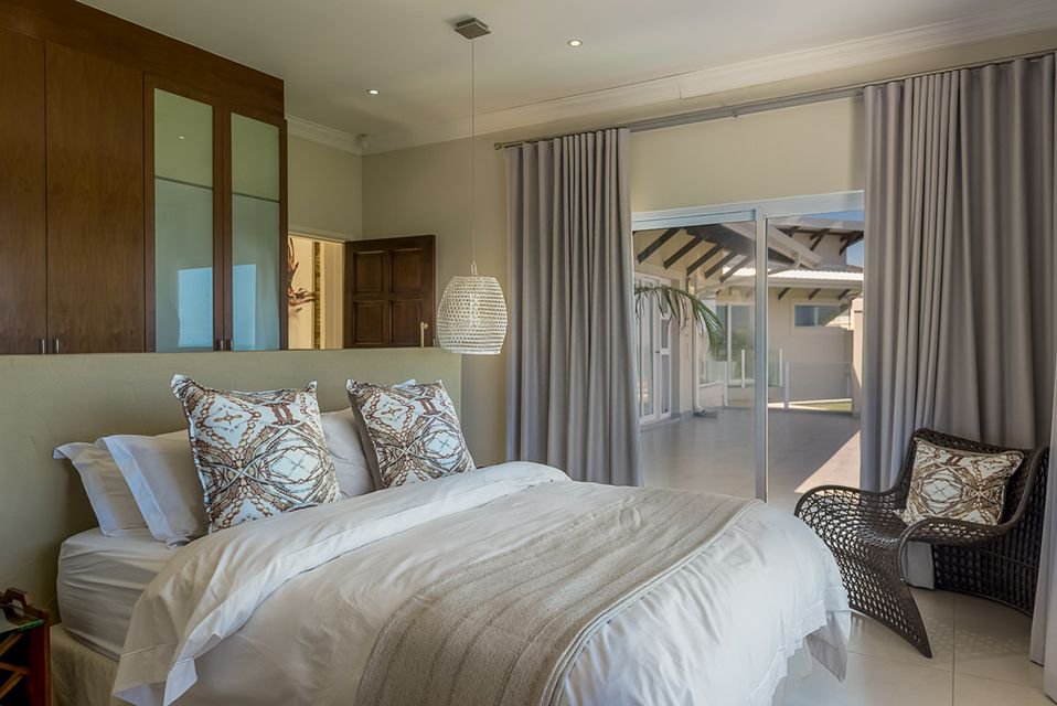 11onFairway's tweet photo. Book a stay with us to enjoy 5-star luxury and world-class service.

#HomeAwayFromHome #LuxuryAccommodation #BeachVilla #Accommodation #VisitSouthAfrica #Luxury #InstaTravel #InstaLuxury https://t.co/TycKdJIJG8