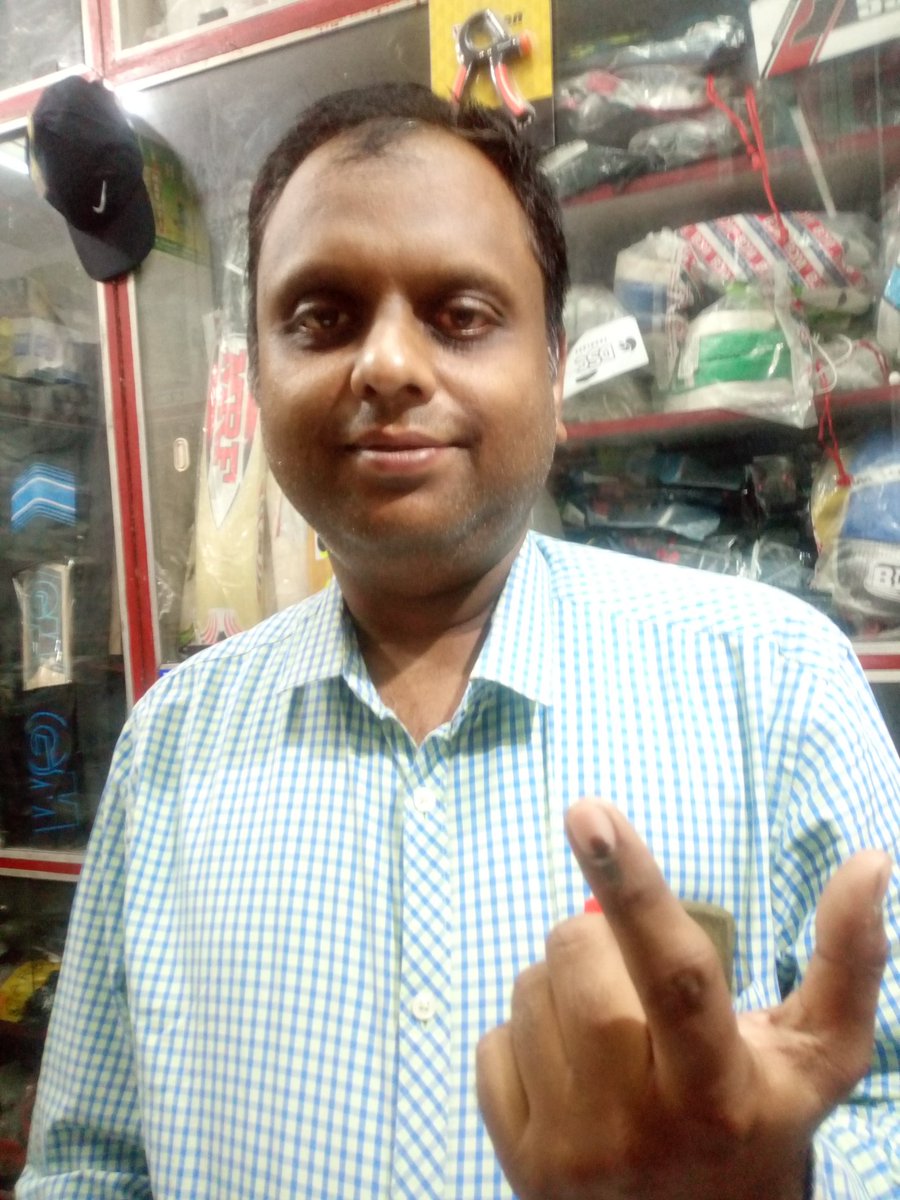 @medlifecare My selfie with inked finger
#HealthForTheNation 

Join @desichipakli @sia_13_ @3Madhvi @Sharat1906