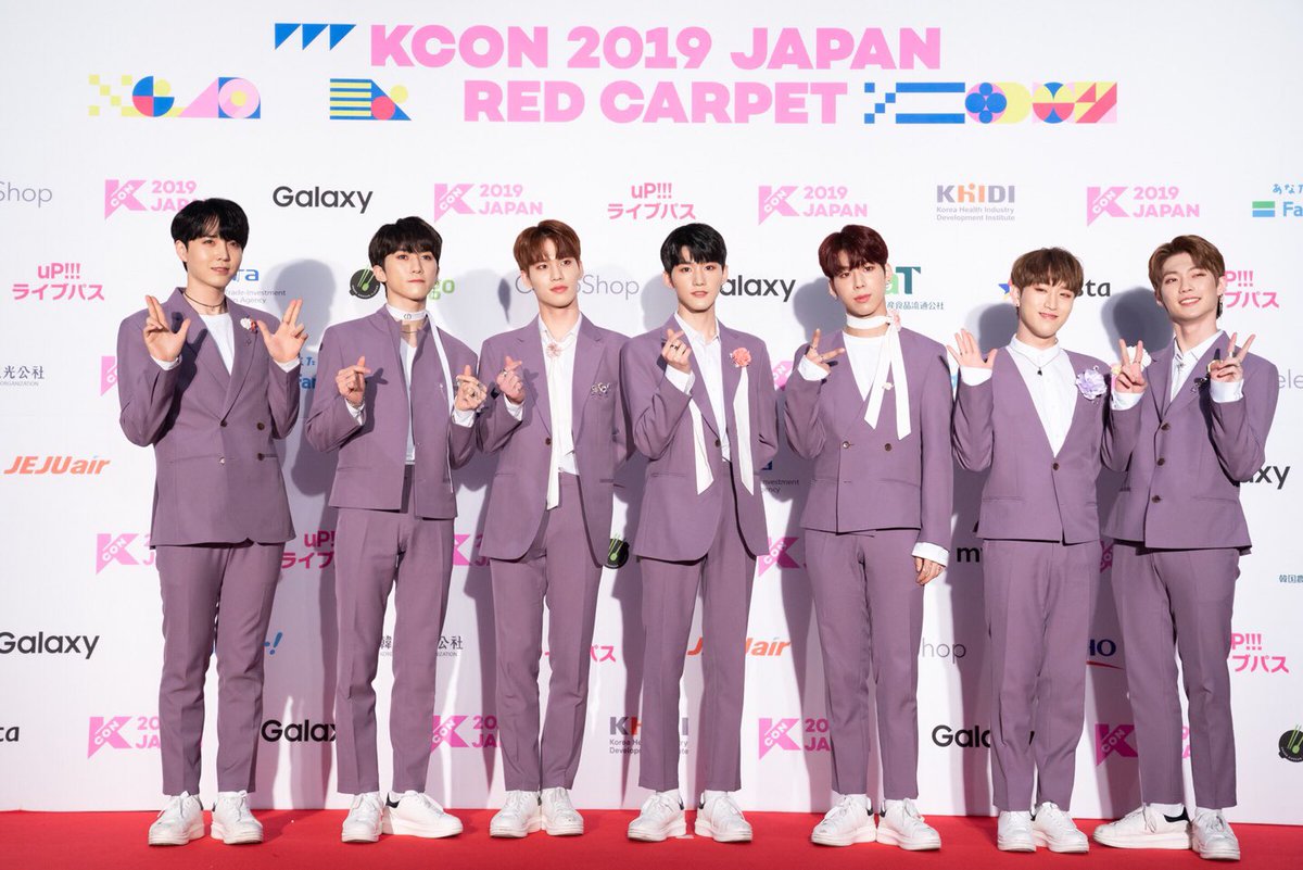 kconjapan's tweet photo. [#KCON2019JAPAN] #REDCARPET #DAY2

#SPECTRUM #TheRose #VOISPER #TARGET #REDCARPET

#LETSKCON #KCONJAPAN #KCON https://t.co/GnHrEqEpiO