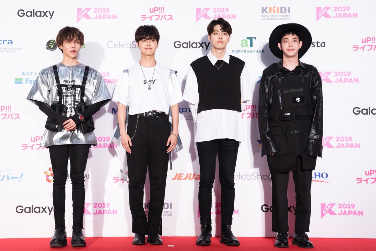 kconjapan's tweet photo. [#KCON2019JAPAN] #REDCARPET #DAY2

#SPECTRUM #TheRose #VOISPER #TARGET #REDCARPET

#LETSKCON #KCONJAPAN #KCON https://t.co/GnHrEqEpiO