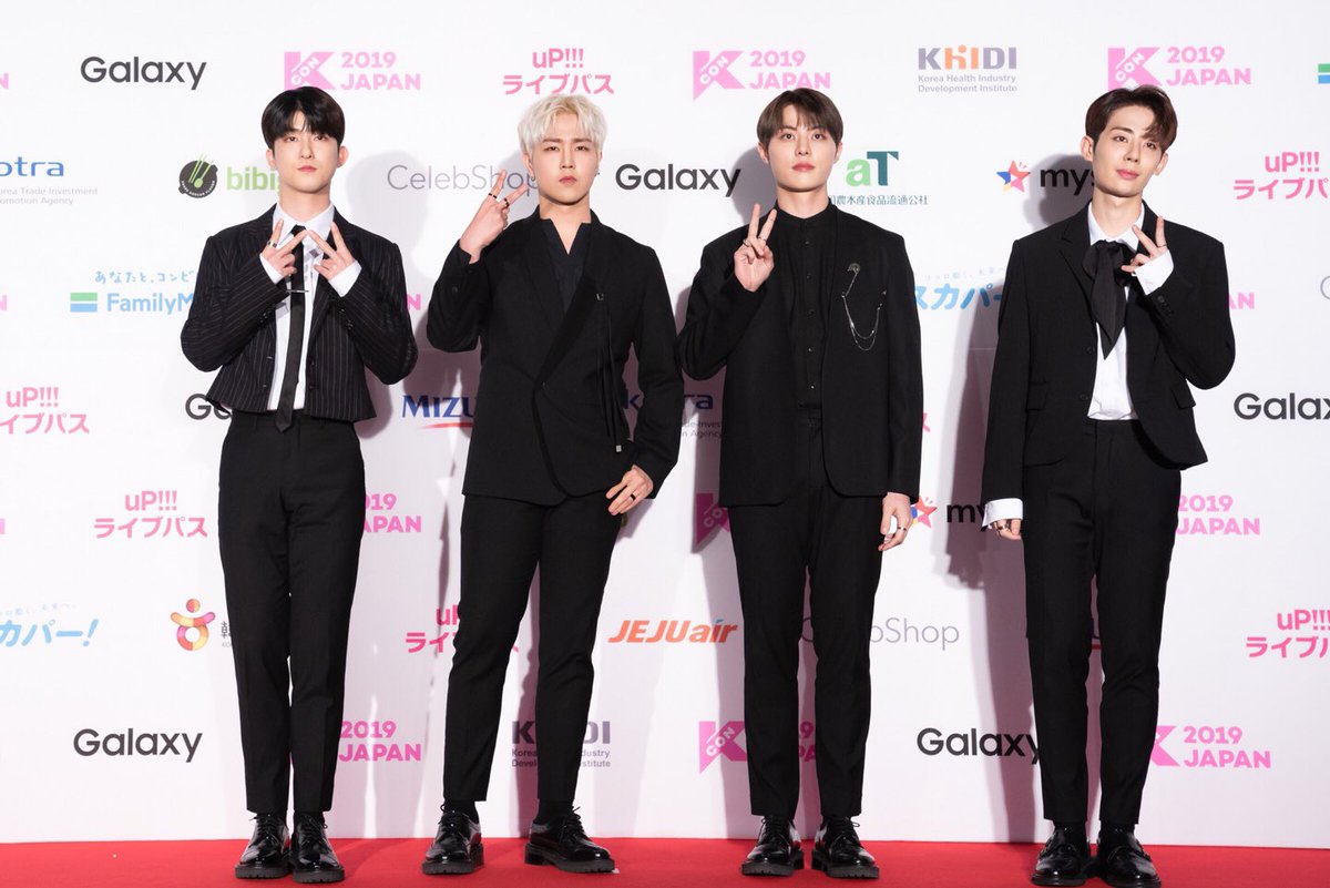 kconjapan's tweet photo. [#KCON2019JAPAN] #REDCARPET #DAY2

#SPECTRUM #TheRose #VOISPER #TARGET #REDCARPET

#LETSKCON #KCONJAPAN #KCON https://t.co/GnHrEqEpiO