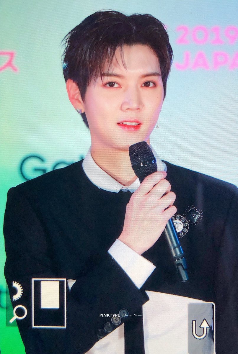 PINK_TYPE_'s tweet photo. 나 죽엇어ㅜㅜ... #렌 #최민기 #뉴이스트 https://t.co/AEPAOR1O9k