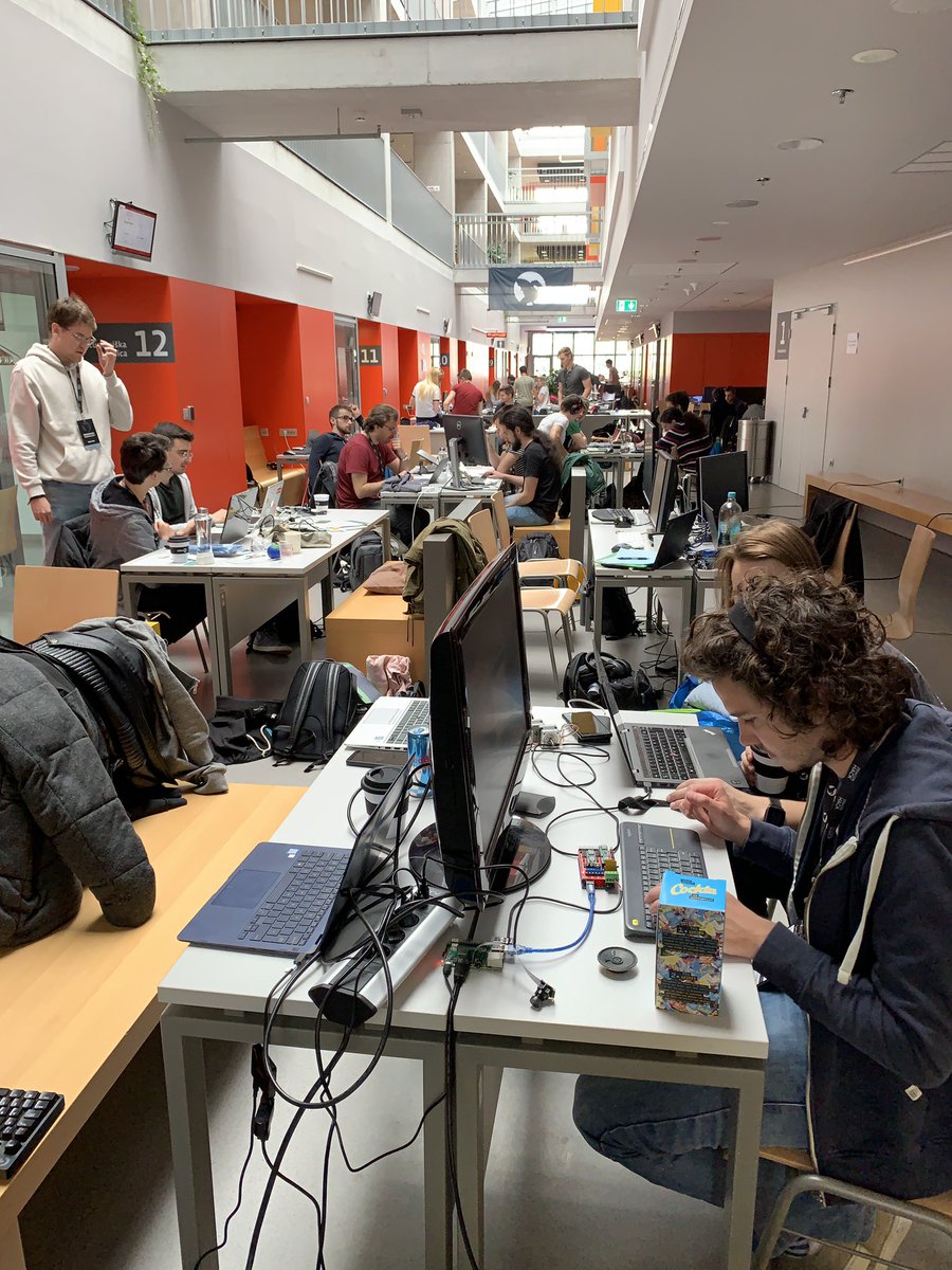 MLHacks's tweet photo. A mere 300miles from what’s left of Dubrovnik, aka Kings Landing, #dragonhacklj has started with hackers tinkering and coding away without any 🐉 👸 visits so far https://t.co/OcLBJWmz6v