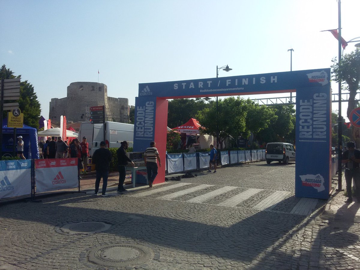 EHcars's tweet photo. Toyota RAV4 hibrid, Adidas Bozcaada maratonunda görev aldı. 

#Bozcaada #Toyota #RAV4hybrid #CorollaHybrid #adidasbozcaadayarımaratonu #adidas #recoderunning #bozcaadayarımaratonu #hibrid @bozcaadamaraton @Toyota_Turkiye @Berkan_Bayram https://t.co/KMrjiu0ygA