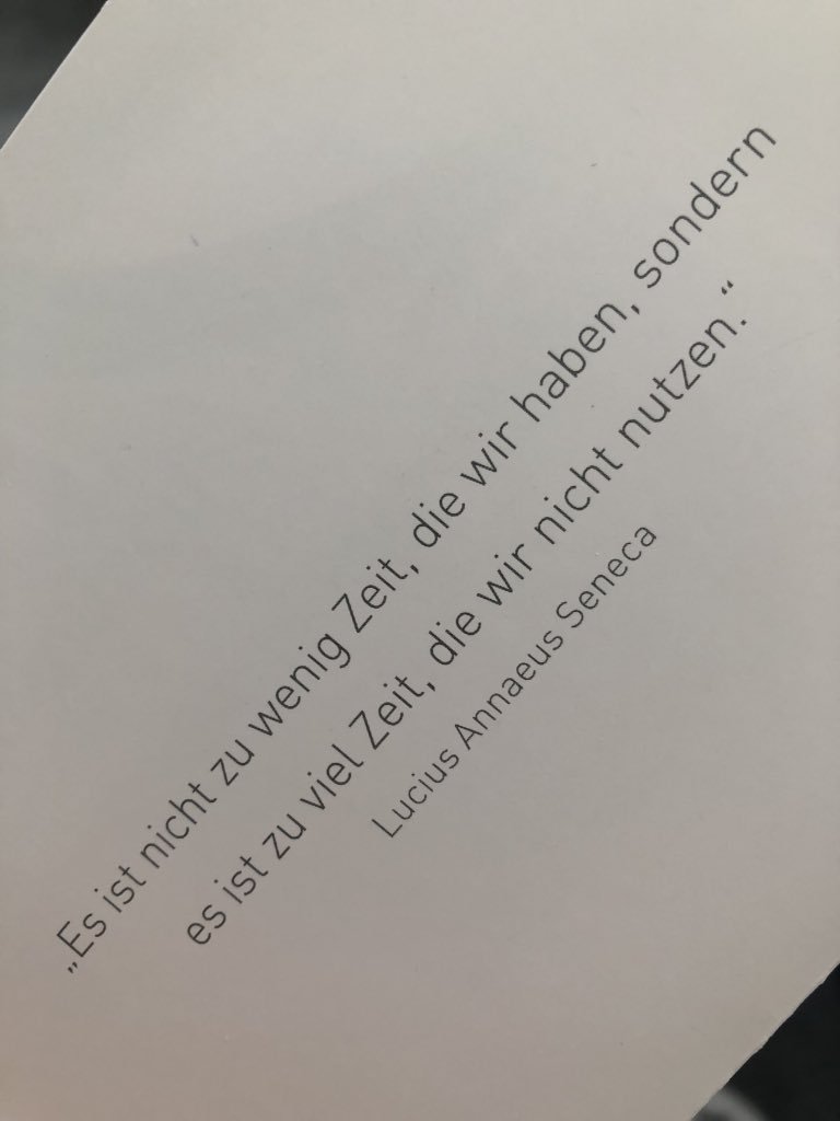 Roedi_GER's tweet photo. „Es ist nicht zu wenig Zeit, die wir haben, sondern es ist zu viel Zeit, die wir nicht nutzen.“ Lucius Annaeus Seneca
Super Zitat 😀👌
#zitat #quoteoftheday #inspiration #nachdenken #mindset https://t.co/sqYwiidxgO