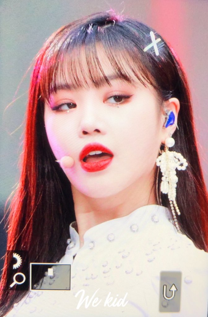 190518 드림콘서트

데이터야 올라가ㅏㅏㅏㅏ
대 존 예22

#여자아이들 #서수진 #SOOJIN

<a href="/G_I_DLE/">조명철</a>  #체수수