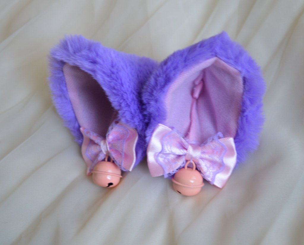 Nekollars's tweet photo. #Kittenplay clip on #cat #ears with #lace and #ribbon #bows - #neko #lolitaears #cosplay #costume - #clipears #playears #petplaygear #kittenplaying #kittenplaylifestyle #petplaylifestyle #kittenplaycommunity #kittenplaygear #kittenplay - More at our #Nekollars Etsy shop! https://t.co/SmCtv6kIAZ