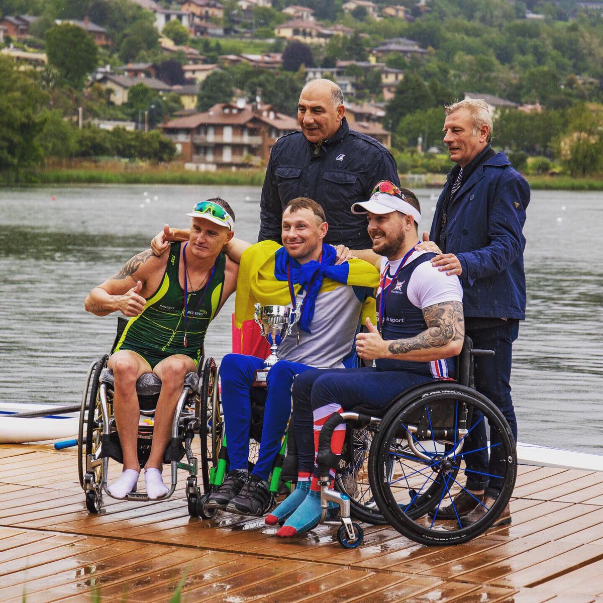 BritishRowing's tweet photo. Gold🥇Silver🥈Bronze🥉

Every colour of medal for GB at the Gavirate International Regatta in Saturday’s A finals:

PR3 Mix4+ 🥇
PR2 Mix2x 🥈
PR1 M1x 🥉 Pritchard
PR1 M1x 4️⃣ Houghton

#GBRowingTeam #ParaRowing #Gavirate2019 #rowing
📸 @allmarkone https://t.co/nfSuDAMdVY
