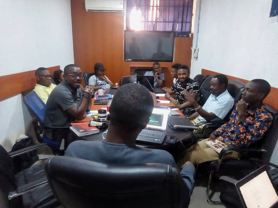 LuckyTina11's tweet photo. Talent without training is trash.
.
.
No man is an island when it comes to learning.
Live at the Lagos Digital Marketing Conference.
#learningmode #ldmtraining #conference #Lagos #lagosdigitalmarketingtraining #socialmediamarketing https://t.co/yHFQZSO0aH
