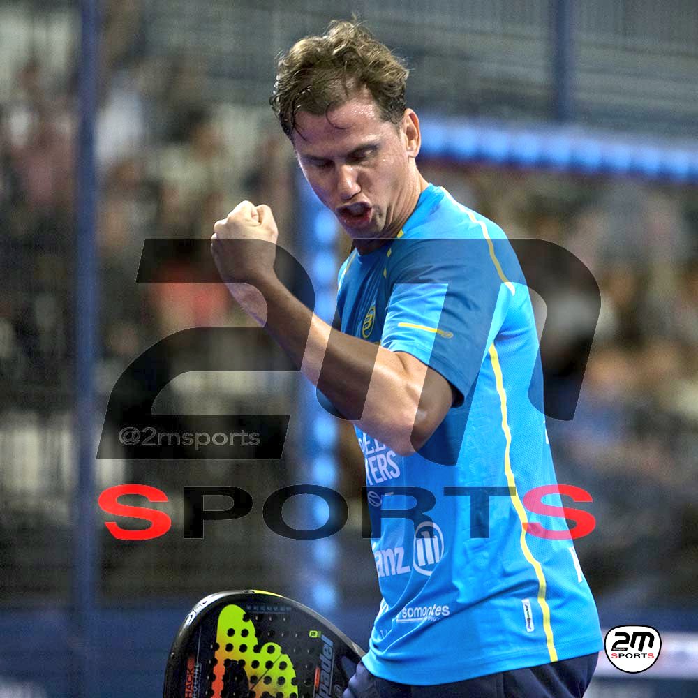 dosmsports's tweet photo. Caretos en pista
#MyWorkingTime
#Padel #WPTVigoOpen #2MSports
π· @dosmsports https://t.co/Ff3XUnsvbc