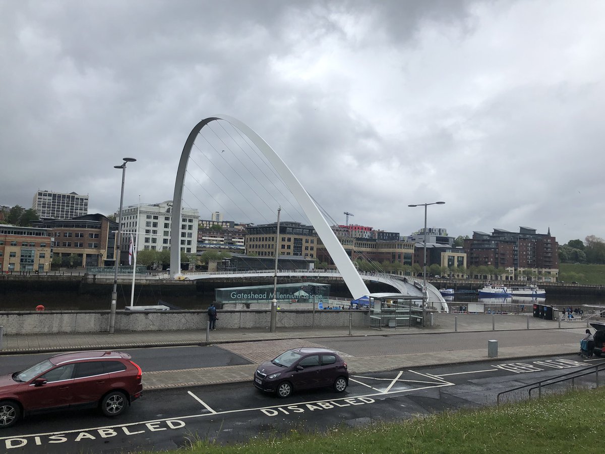 ellen20's tweet photo. A wet morning in Newcastle @iamsold #funday #itstheweekend #raindoesnotstopus https://t.co/RZA5SIEbPu