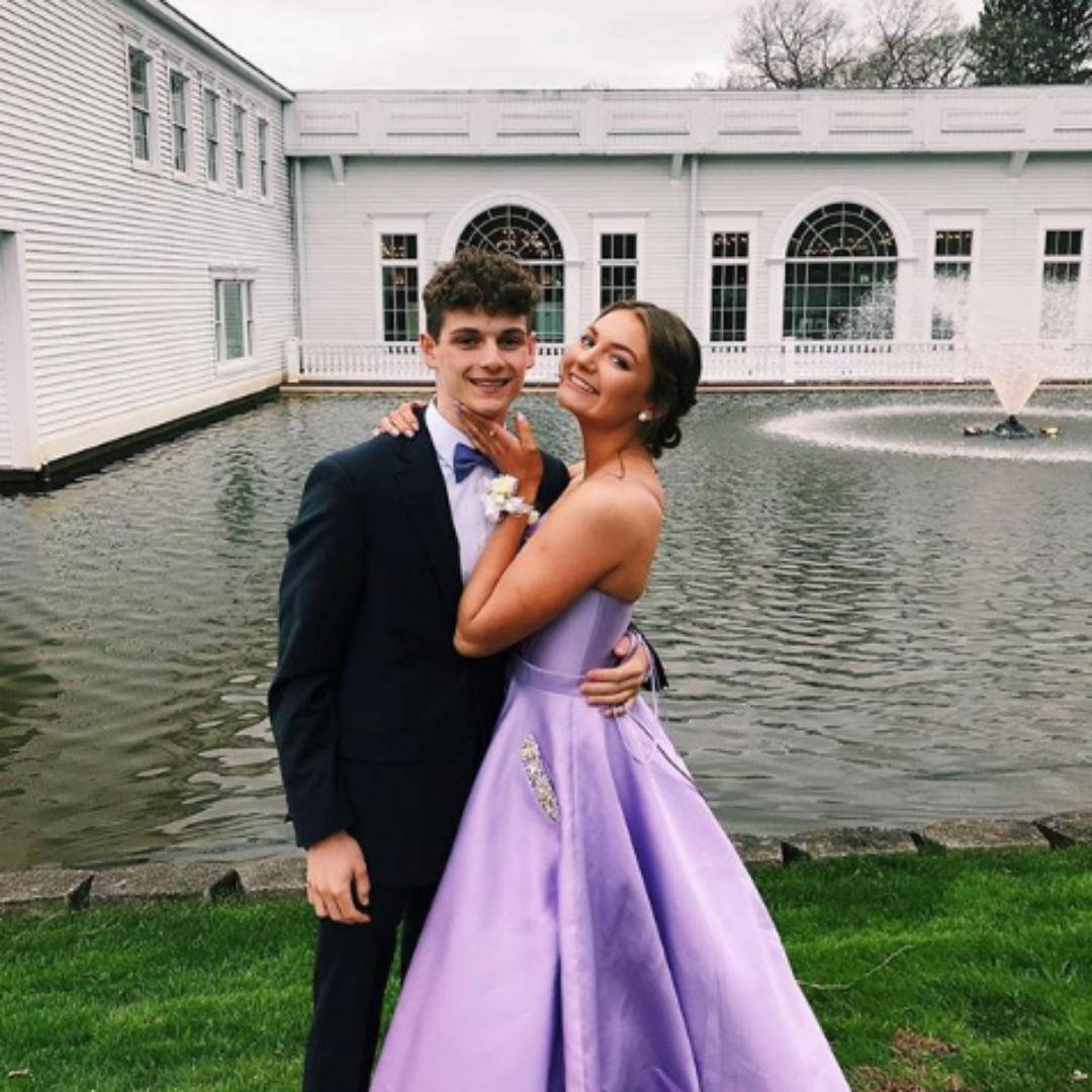 aquaturfclub's tweet photo. Does life get any better than prom? 
 Looking great you 2! @hannahho1mes https://t.co/byiZp4o3y9