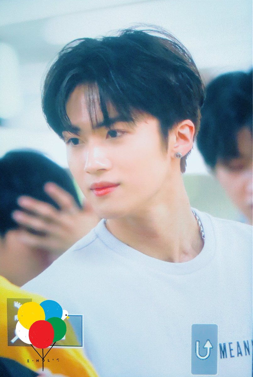 Eternal_holic_'s tweet photo. 190518
#옌안 #YANAN #闫桉 #PENTAGON  #펜타곤 https://t.co/5BjeDn0FPs