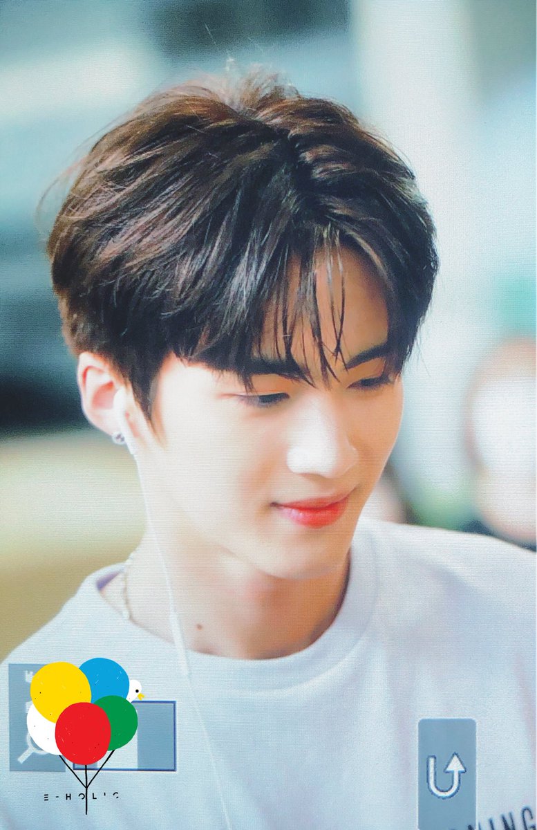 Eternal_holic_'s tweet photo. 190518
#옌안 #YANAN #闫桉 #PENTAGON  #펜타곤 https://t.co/lkQVs1ElNA