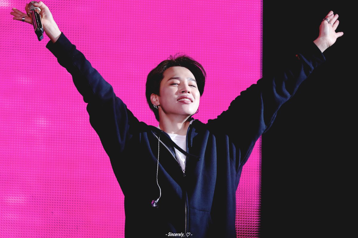 sincerely1013's tweet photo. [HQ] 190511 SYS Chicago 시카고
#지민 #박지민 #JIMIN #ジミン #방탄소년단 #BTS #BTSxChicago #BTSxSoliderField @BTS_twt https://t.co/exqflIo5jD
