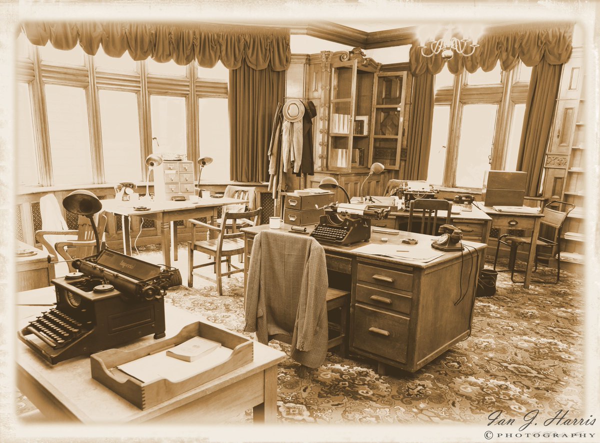 hellired3's tweet photo. a recent trip to @bletchleypark #BletchleyPark #Enigma #MusMem #BW #WW2 #DDay75 #photography 📷😎 https://t.co/nVAdjGmu3v
