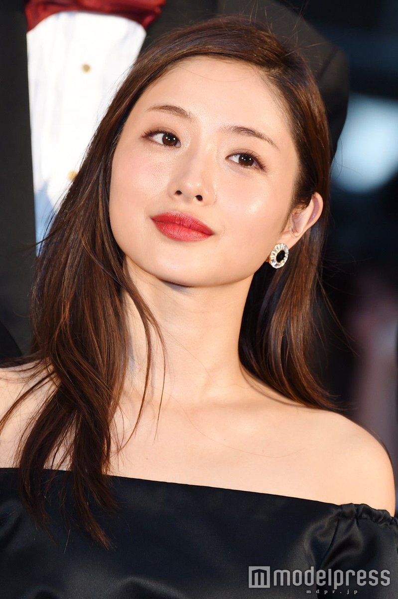 じゅんちゃん ホリプロの看板女優綾瀬はるか 石原さとみ 深田恭子は独身女性の希望だよな バリバリ仕事頑張って自立してて かっこいい 年々綺麗になっててまさに年齢不詳 本当に美しい