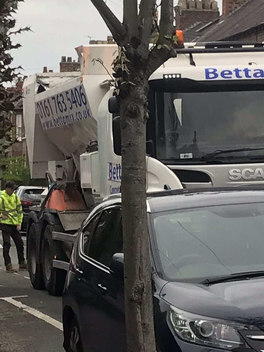 tmctaylor72's tweet photo. @BettamixMCr  don’t appreciate you delivering cement in a residential area at 7am waking up the whole neighbourhood, whatever happened to etiquette of not starting work before 8am on Sat? Especially when you’re not even open yet yourselves. #noisy #inconsiderate https://t.co/YsET5lizvE
