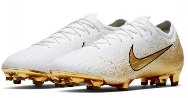 all gold nike cleats