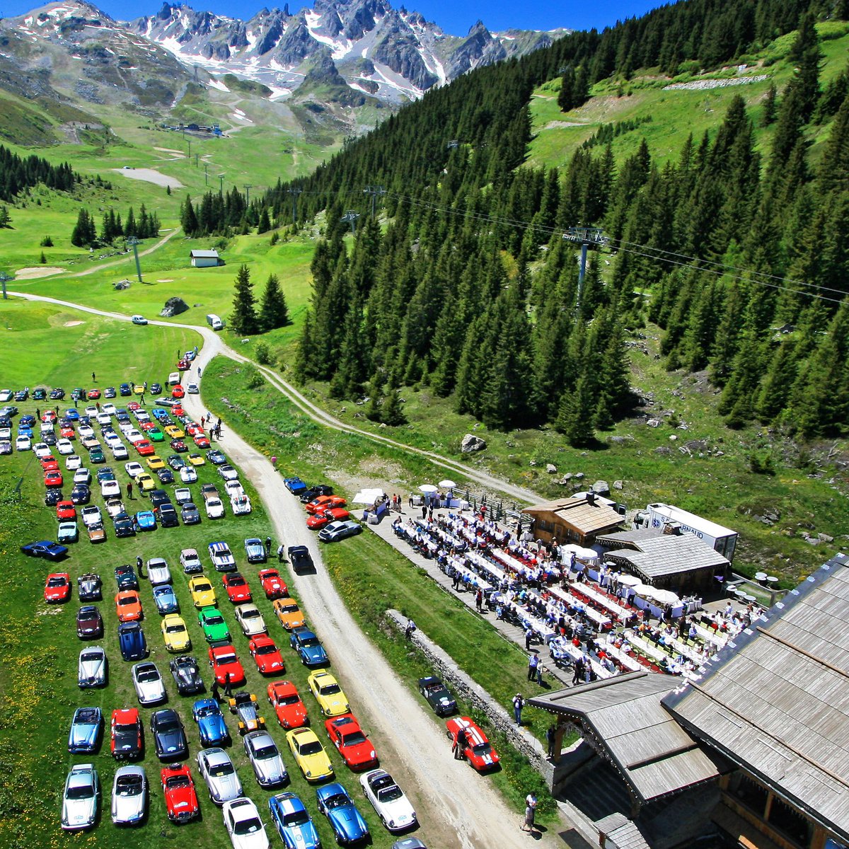 ⚡️⚡️Déjà plus de 160 voitures à la 30ème #CoupeDesAlpes ☀️Venez nombreux au départ le 13 juin de la ville d’Evian avec🚦#Dunlop 🚦#synergy_cad ⏱<a href="/reservoirwatch/">RESERVOIR Watch</a> ⏱ #Drive #Classiccar #drivetastefully with #Jaguar 🏴󠁧󠁢󠁥󠁮󠁧󠁿 #frenchtouch #drivevintage #Carspoting 🏁