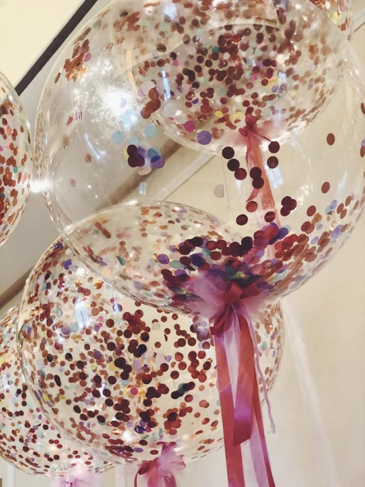 BigBalloonGroup's tweet photo. #trasparenza #coriandoli #party #festa #ballondelivery #bigballongroup #palloncini #balloons #scenografia #allestimento #cura #glitter #rosa #trasparenze #rosagold #work #lorianaliuzza #followus #compleanno #lugano #svizzera ✨
Location: Villa Principe Leopoldo - Lugano, Svizzera https://t.co/sBQETFlwgm