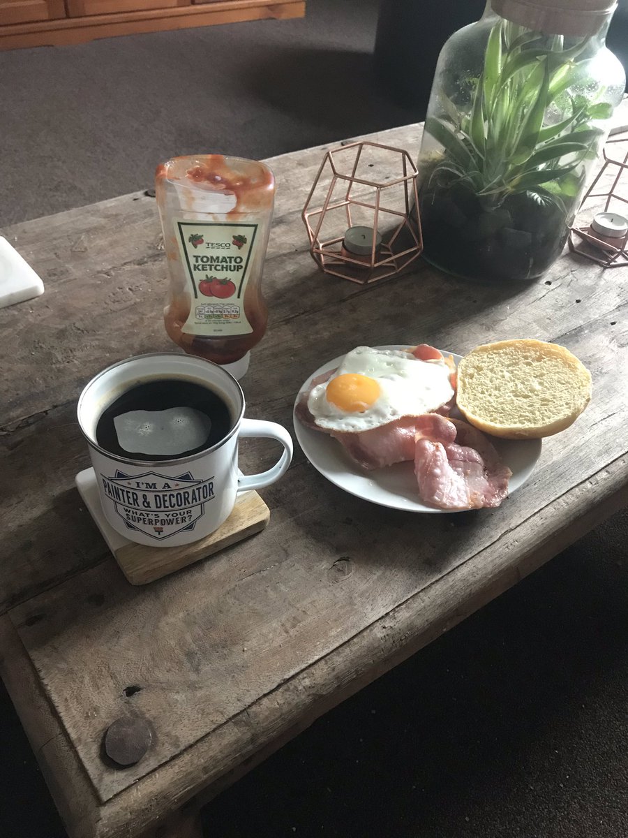 6.00am get up and feed means one thing on a Saturday! It’s work time 😂 it doesn’t feel like work if you love you job! #decorator #Lymm