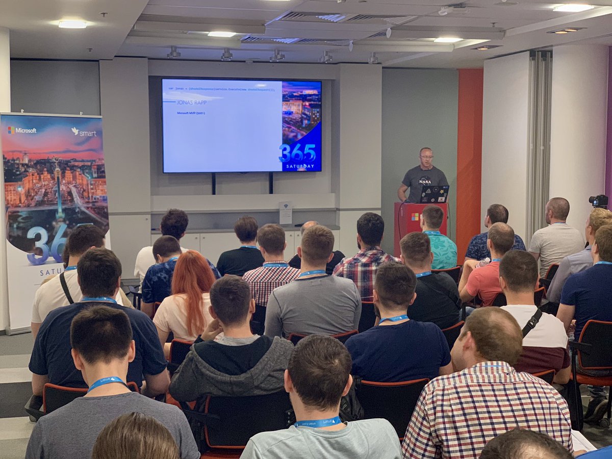 WaelHamze's tweet image. Excellent session by @rappen showing everyone how to create a new #XrmToolBox tool from scratch at #365SaturdayKyiv @Dyn365Community