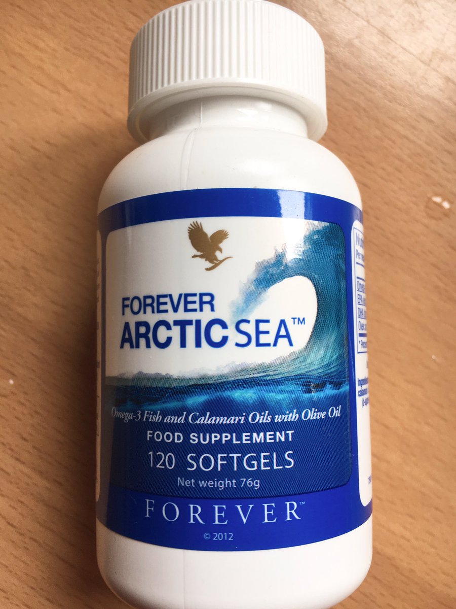 FamilyLawClinic's tweet photo. And for #Pablo โs breakfast today itโs beef in jelly with fish oil Omega3 (spot the capsule!) and his daily #aloe #drinkinggel He loves his shiny coat & bright eyes and looks forward to a healthy, arthritis-free old age ๐ป๐น๐ฆ https://t.co/k22iQuwq6u https://t.co/IDX3K0hglJ
