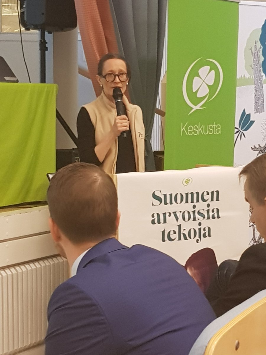 Heitanh's tweet photo. On edesvastuutonta julistaa äänestämään  Suomi takaisin kuvitellen että sillä Suomen tilanne paranisi. Suomi on Eu:ssa kokoaan suurempi maa, jonka vahvuus on korkea osaaminen ja neuvottelukyky ja -taito. Tässäpä erinomainen osaava ehdokas Petra Schulze Steinen Eu-parlamenttiin. https://t.co/SLbGjgGPvK