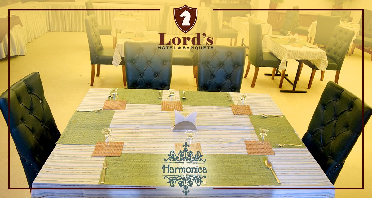 hotellordsdoon's tweet photo. Experience extravagant flavors of gourmet, blended with the perfect ambience. Feel the pleasure of Fine Dining, this weekend at Harmonica- the art of culinary. https://t.co/3kdQePNVjc #drinks #boysout #foodlover #finedining #hotel #foodies #foodie https://t.co/nnsDRQ1Jo4
