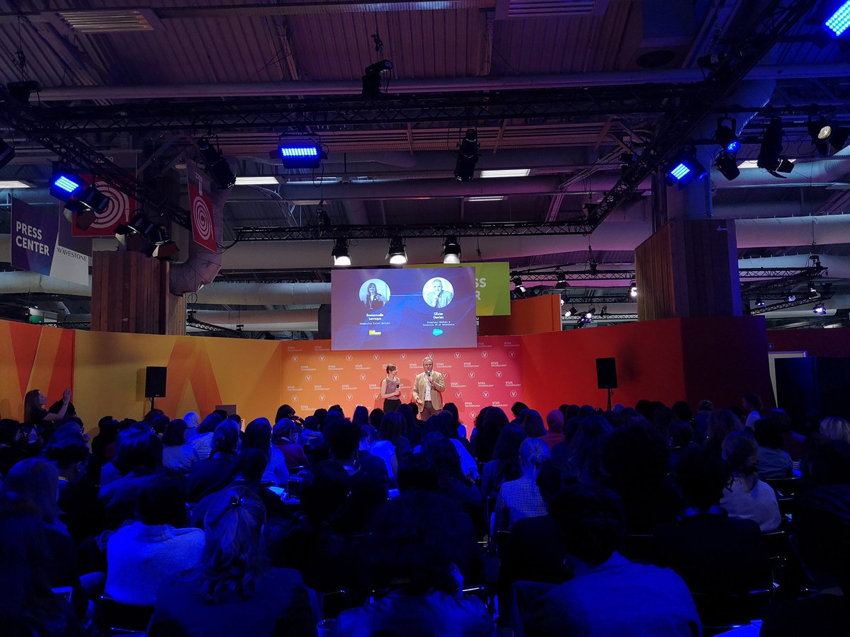 SocialBuilder's tweet photo. Premier bootcamp 100% femmes à #VivaTech !! Une journée unique de formation organisée par @SaleforceFR et @SocialBuilder pour booster la carrière de 150 femmes dans le numérique et découvrir les métiers #Salesforce  🚀 #WomenDigitalCamp #WomenInTech https://t.co/eVuolC6VKX