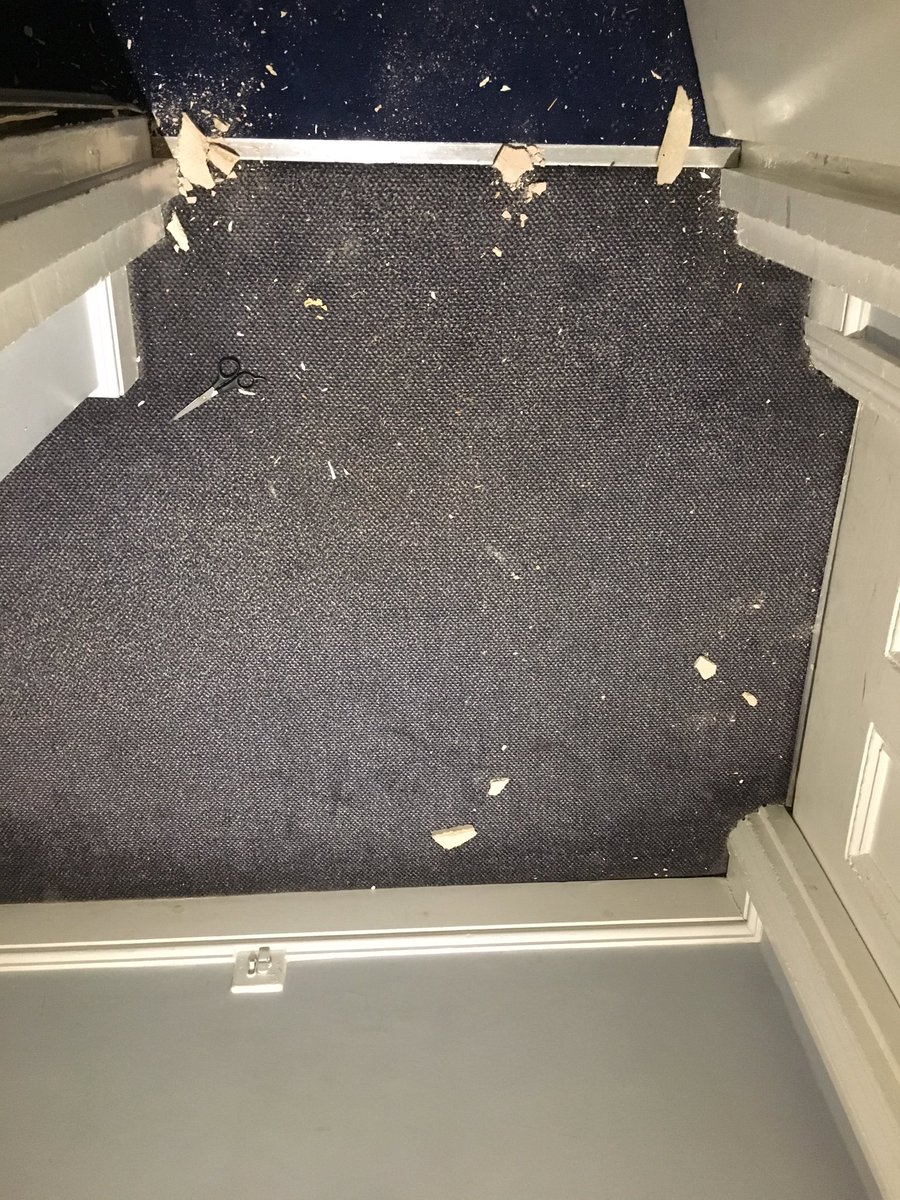 stmaza's tweet photo. @BestWestern @BWSwissCottage this is the the security you provide for guests and their belongings, and you take no responsability for it??? https://t.co/oJbvfS8LTY