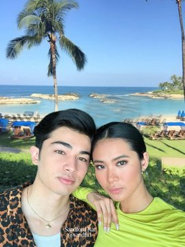 AnneMharie3's tweet photo. Aloha❤

@louyanong
 | 
@itsdredesu

#SATURstaywithLOUDRE https://t.co/OMkqXGjwDI