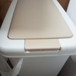 子どものいたずら防止に、ゴミ箱の蓋にあるものを仕込んでみました!