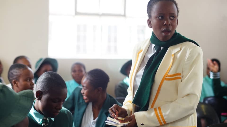 TelOneZW's tweet photo. As we continue with our Girls Mentorship programme, Odiline Kava takes the girls through the Grooming and Etiquette module in Bulawayo this morning while Kudzai Mubaiwa will train the girls on Financial Literacy! #TelOneQueenMakers #Girlsmentorship #SobukhaziHigh #EmakhandeniHigh https://t.co/up7jlw7JJQ